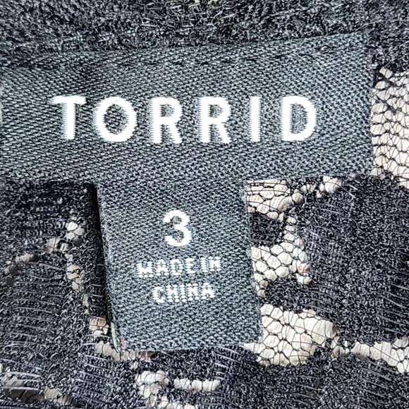 Torrid 3 Womens 22/24 Black Lace Bodycon Dress Stretch Open Back Plus Size - Picture 3 of 9